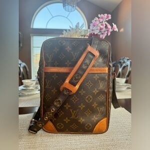 Authentic LOUIS VUITTON Danube MM Monogram Crossbody Shoulder Bag